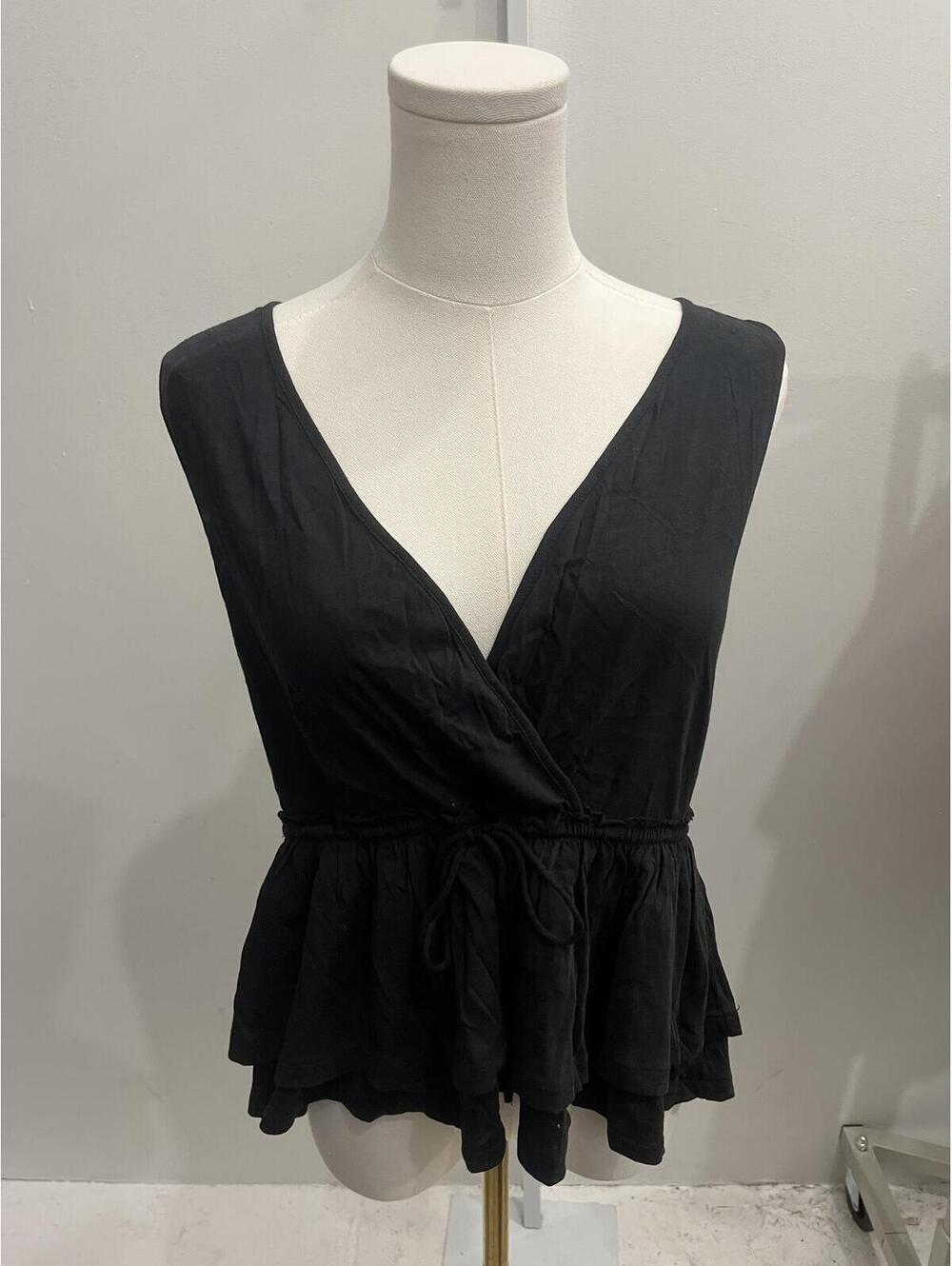 V-Neck Peplum Tanktop